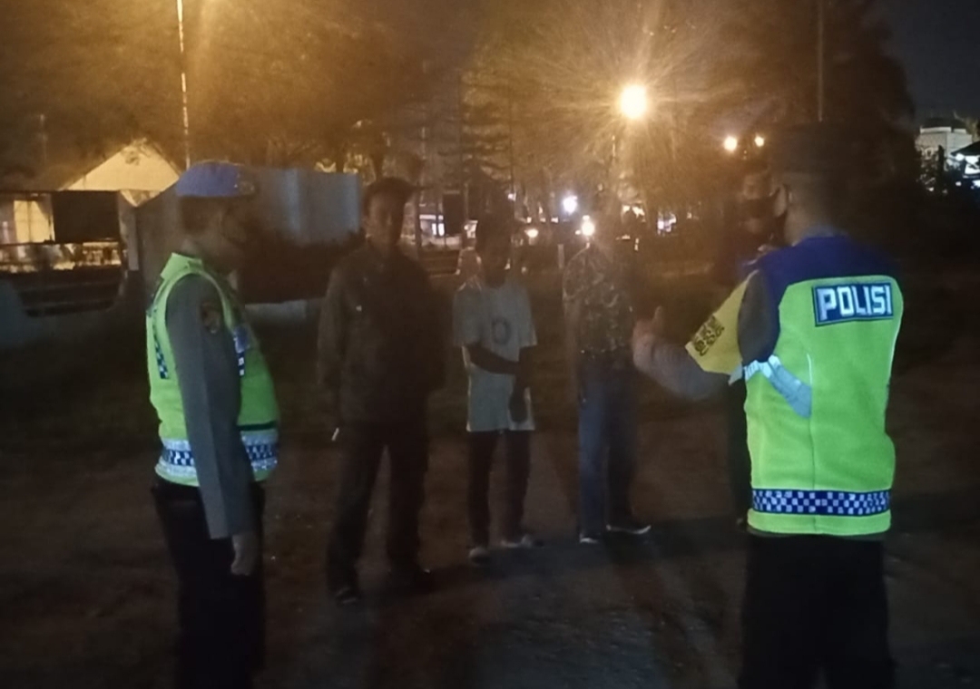 Beri Rasa Aman di Masyarakat, Kapolsek Tebingtinggi Laksanakan Patroli 3 Pilar