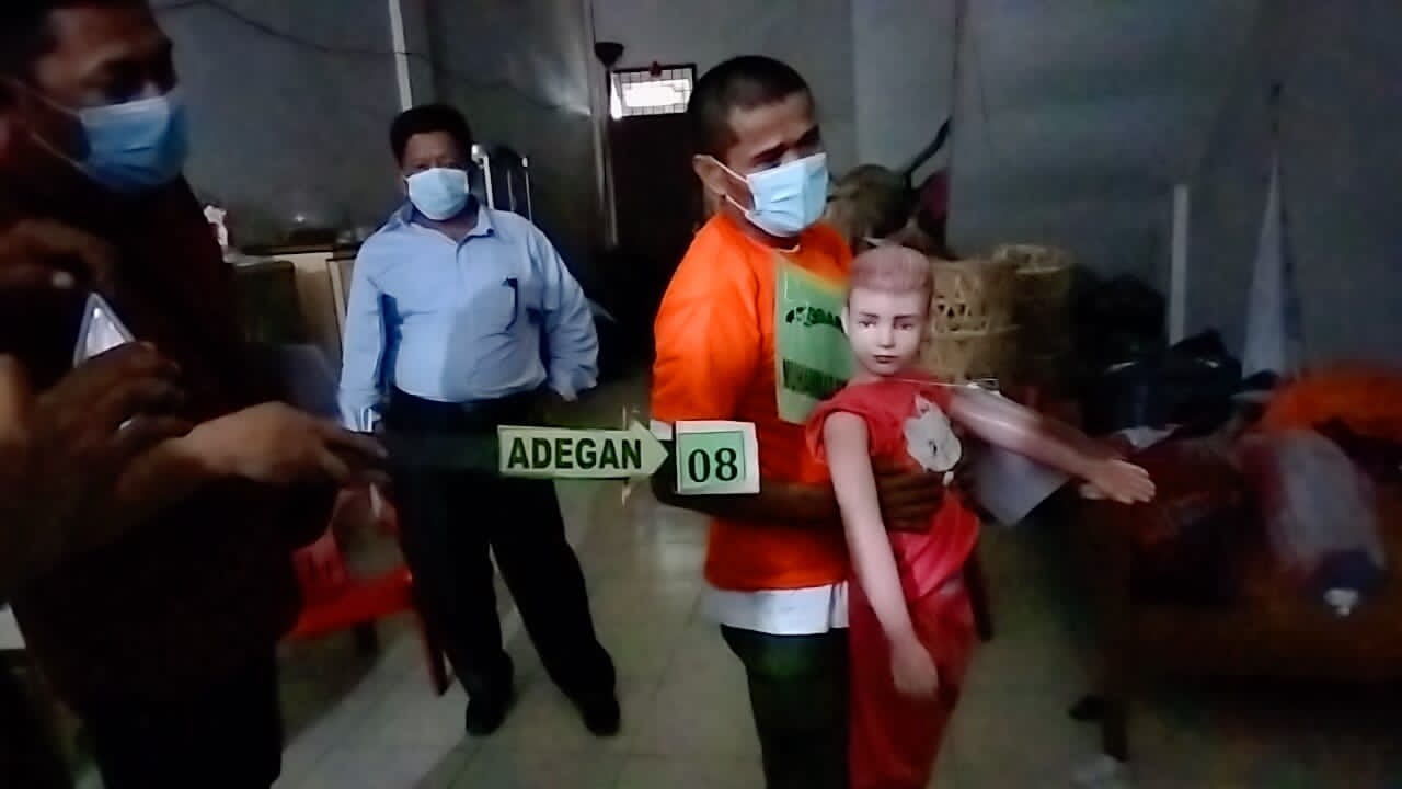 Polsek Sunggal Lakukan Rekonstruksi Suami Siri Bunuh Istri |