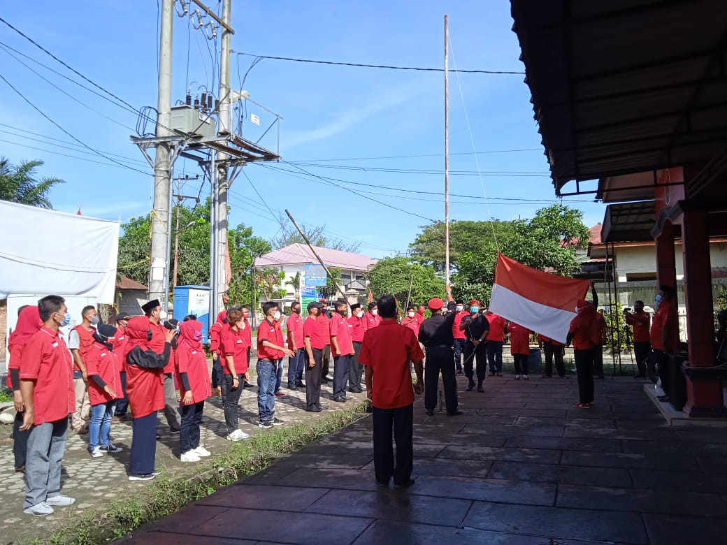 Peringati Hari Lahirnya Pancasila, DPC PDI Perjuangan Kota Tebing Tinggi Laksanakan upacara Bendera. 