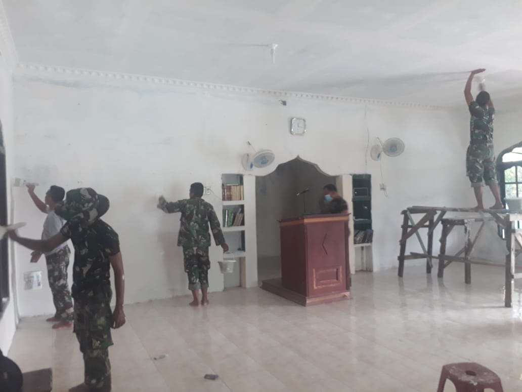 Tahap Demi Tahap, Satgas TMMD Kodim 0204/DS Terus Poles Masjid Al Muttaqin |