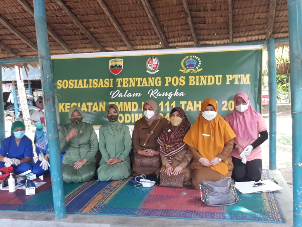 Cerdaskan Warga Desa, Satgas TMMD Kodim 0204/DS Gelar Binluh Kesehatan |