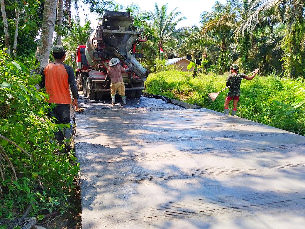 Kabar Baik! Pengecoran Jalan TMMD Kodim 0204/DS Tinggal 277 Meter Lagi