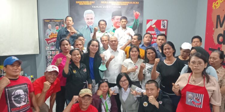 Nikson Nababan Bertemu 35 Relawan di Medan