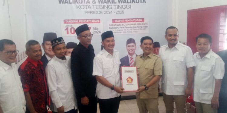 Iman Irdian Saragih Daftarkan Diri ke Perindo dan Gerinda Sebagai Balon Walikota 2024-2029