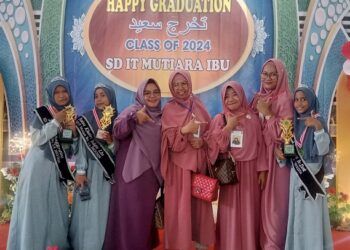 Yayasan SD IT Mutiara Ibu Lepas 82 Siswa-siswi Angkatan ke 12