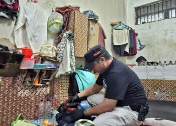 Jaga Keamanan dan Ketertiban, Lapas Pancur Batu Laksanakan Penggeledahan Rutin Kamar Hunian WBP