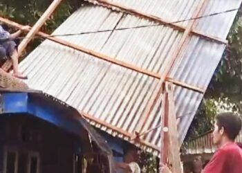 Puting Beliung Rusak Rumah Warga di Tebing Tinggi