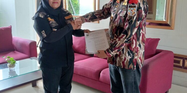 Penyerahan SK pengurus GM FKPPI Tebing Tinggi