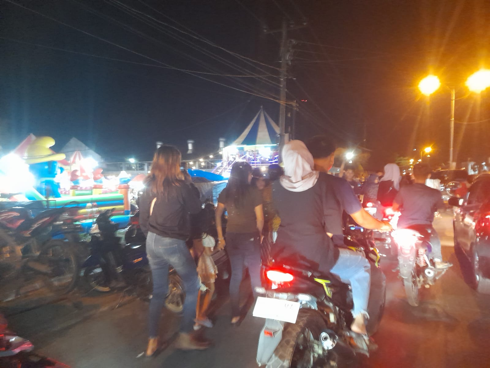 Pasar Malam di Tebing Tinggi  Mengakibatkan Kemacetan