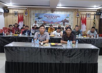 Meriahkan Hari Bhayangkara, Polres Landak Lestarikan Budaya Dengan Nobar Wayang Kulit