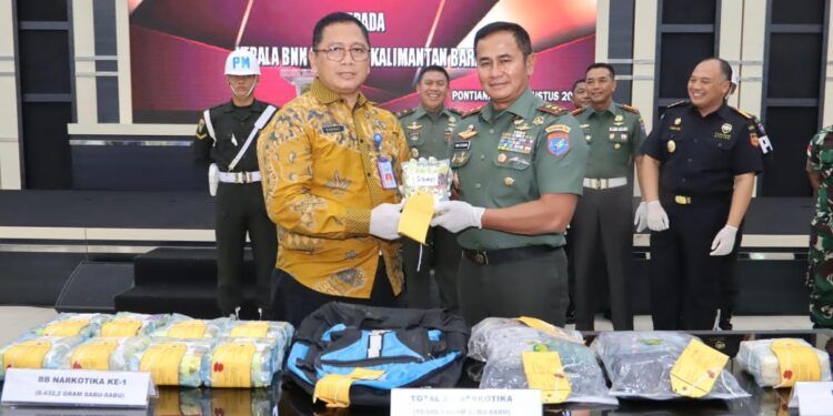 Serahkan 10,54 Kilogram Sabu Ke BNN, Pangdam XII/Tpr Ajak Semua Pihak Perang Melawan Narkoba