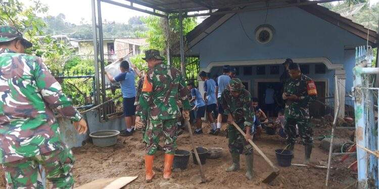 Korem 022/PT, Kodim 0207, dan Forkopimda Simalungun Sigap Bantu Evakuasi Dan Normalisasi Banjir di Parapat