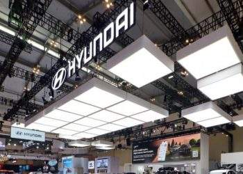 Hyundai Stargazer CarTenz: Solusi Cerdas Mobilitas Keluarga Indonesia di Jalanan Perkotaan dan Perdesaan