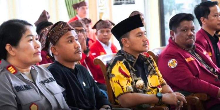 DPC HIMAPSI di Lantik, Walikota Iman Irdian Ajak Organisasi Pemuda Bangun Kota