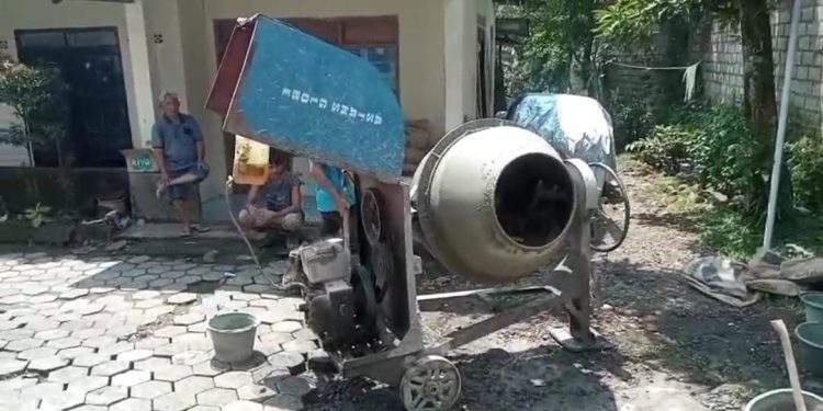 Pemdes Sukamantri Realisasikan Betonisasi Jalan, Tingkatkan Mobilisasi Warga