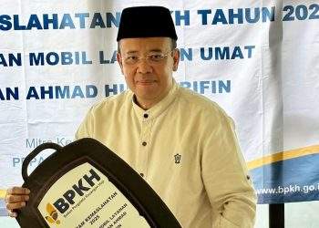 BPKH R.I dan Hidir Foundation Sinergi Tebar Manfaat: Prof. Dr. Achmad Tjachja menerima Mobil Layanan Umat