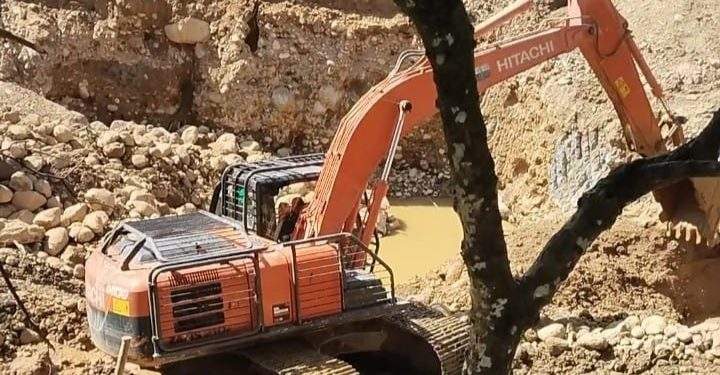 Tambang Emas Ilegal Mengganas di Ampung Padang dan Tombang Kaluang