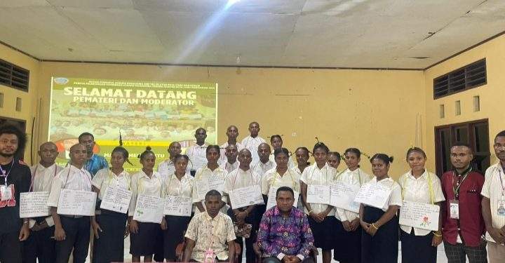 Kaleb A. Yenusi Soroti Pentingnya Manajemen Waktu dalam Pembinaan Mahasiswa Asrama Sorong Selatan di Manokwari