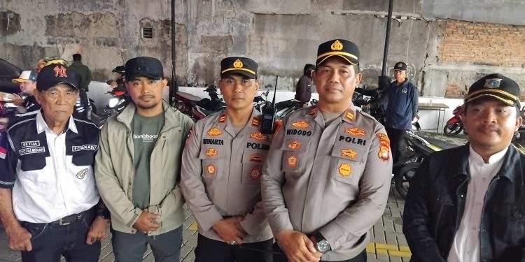 Polsek Palmerah Jakarta Barat Mengadakan Apel Mencegah Penyakit Masyarakat Bersama Ormas Dan Warga    