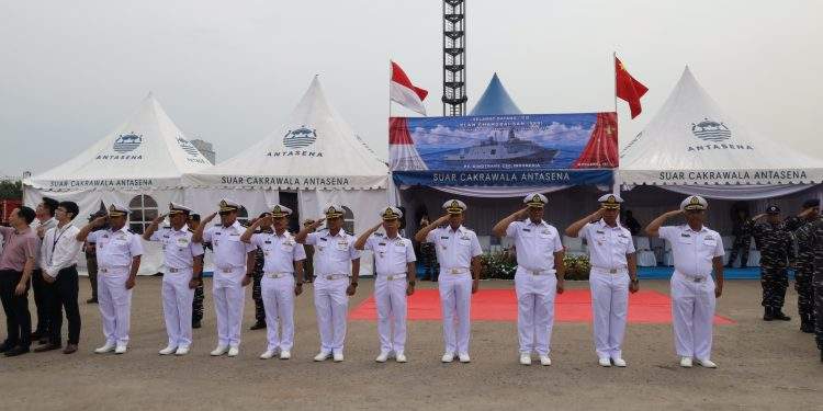 TIGA KAPAL PERANG ASING BERHASIL LOLOS DAN MASUKI PERAIRAN JAKARTA! ADA APA?