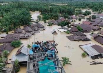 Akses Putus, Ribuan Pengungsi Banjir Yang Melanda Aceh Singkil Terancam Kelaparan