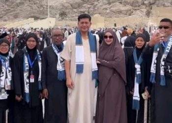 Di Tengah Musibah, Bupati Aceh Selatan Melaksanakan Perjalanan Umroh