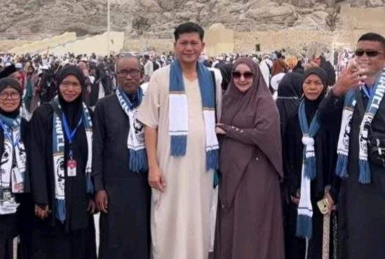Di Tengah Musibah, Bupati Aceh Selatan Melaksanakan Perjalanan Umroh
