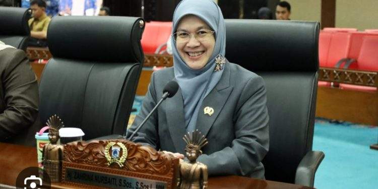 HJ. Zarina, S.E., M.M., Anggota DPRD DKI Jakarta Komisi B, Tegaskan Peran Legislator sebagai Penggerak Ekonomi Daerah dalam Ajang Apresiasi DPRD   
