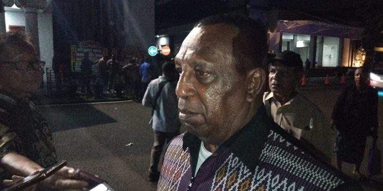 Roberth George Wanma Anggota DPR RI Fraksi Otsus Provinsi Papua Barat Daya Hadiri Perayaan Natal KK Papua