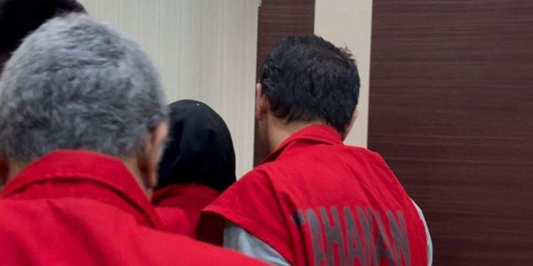 PEMBACAAN TUNTUTAN SEUMUR HIDUP PERKARA NARKOTIKA GOLONGAN I ATAS NAMA MUHAMMAD KHAIRUL BIN SHAWAL, DAHLIA BINTI ROFIE, ZULKIFLI Als JOEY Bin KERNENI 