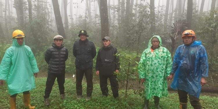 Perhutani KPH Bandung Utara Bersama Stakeholder Lakukan Patroli Siaga Bencana Alam di Ciater