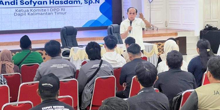Bicara di Hadapan Pemuda Bontang, Ketua Komite I DPD RI Andi Sofyan Hasdam Angkat Isu Korupsi, Desa Kosong dan Pemekaran