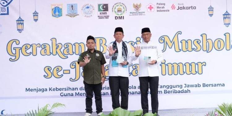 Ali Maulana Hakim Luncurkan Gerakan Bersih Musala se-Jakarta Timur Sambut Ramadan