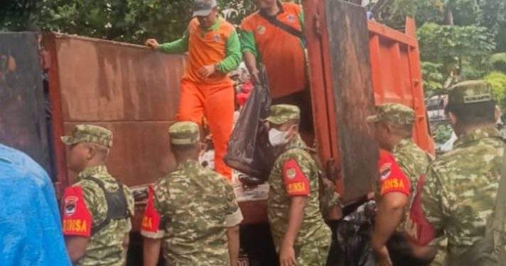 Tim Gabungan Gelar Kerja Bakti di Kelurahan Kramat