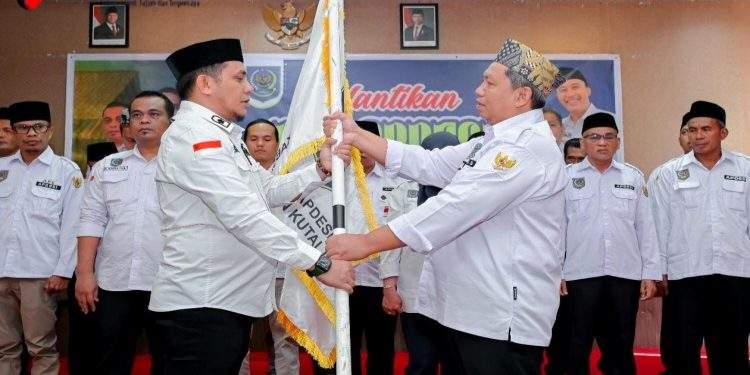 Ketua Komite 1 Andi Sofyan Hasdam Hadiri Pelantikan Ketua APDESI Kutai Timur