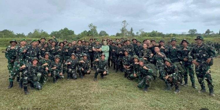 Tanamkan Rasa Bangga Kepada Prajurit, Prajurit TP 806/SI Laksanakan Tradisi Masuk Satuan