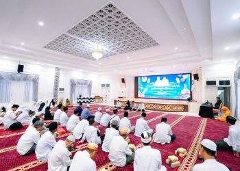 Ketua Komite I DPD RI Andi Sofyan Hasdam, Hadiri Pembekalan Jemaah Haji Bontang