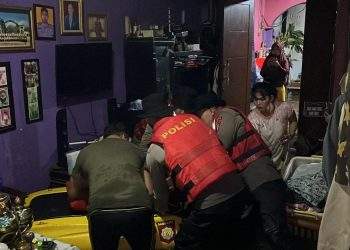 Warga Terdampak Banjir Hubungi Layanan 110, Dit Samapta PMJ Evakuasi Warga Terdampak Banjir di Ciracas