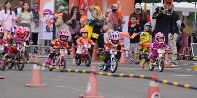 Dukung PP tunas, betadine dorong orang tua dampingi anak tumbuh berani dan aktif lewat eksplorasi nyata