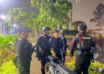 Brimob Metro Jaya Gagalkan Tawuran Remaja di Cikarang Utara, 2 Pelaku dan 7 Sajam Diamankan