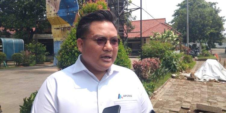 Apudsi Dan Utusan Khusus Presiden Bidang Pariwisata Mengajak Mahasiswa Jadi Motor Penggerak Pariwisata