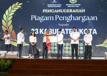 Wujudkan Kemudahan Akses Pelayanan Hukum Bagi Masyarakat, Wali Kota Tebing TinggiTerima Penghargaan Dari Kementrian Hukum Ri