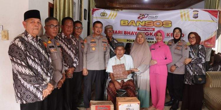 Sambut Hari Bhayangkara ke-80, Kapolres Pasaman Barat Temui Para Sesepuh Kepolisian