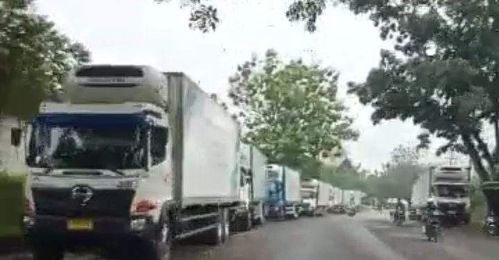 Tak Punya Lahan Parkir , PT.Kinra Dan Pemerintahan Kecamatan Bandar Kompak Gusur Para Pedagang UMKM
