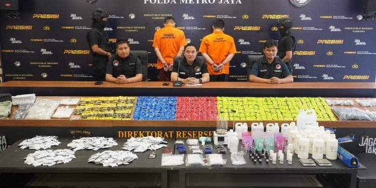 Polda Metro Jaya Bongkar Laboratorium Etomidate Jaringan Internasional, Cegah Produksi 14 Ribu Cartridge