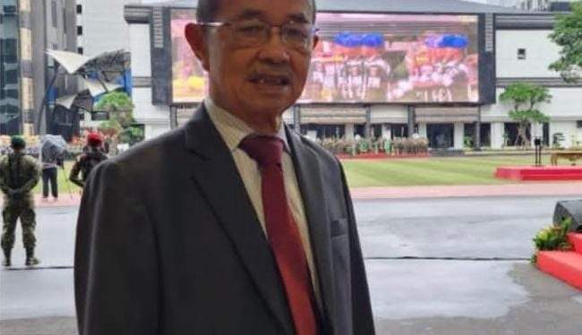 Luhut dan Maruli Kunjungi Alm Kenan Simanjuntak di Rumah Duka   
