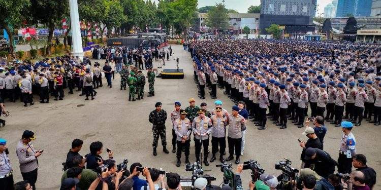 9242 Personel Gabungan  Kawal 31 Demo di Jakarta Hari ini