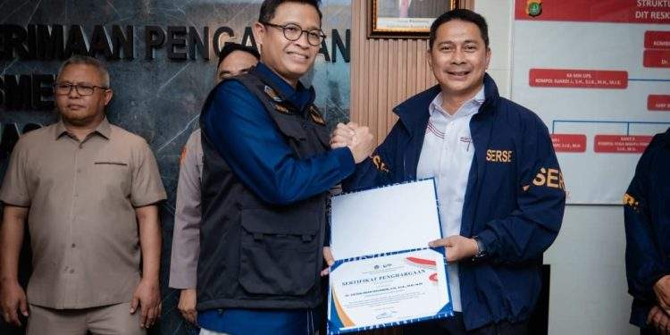 Dirjen Pajak Beri Penghargaan kepada Polda Metro Jaya atas Pengungkapan Sindikat Meterai Palsu