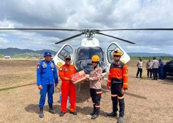 Polri Kembali Salurkan Bantuan Kemanusiaan bagi Warga Terdampak Gempa NTT