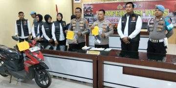 Polres Pasaman Barat Paparkan Aksi Brutal Suami Pelaku KDRT di Lingkuang Aua